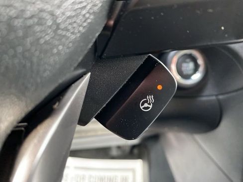 Used 2021 Subaru Ascent Limited AWD/4WD image 16