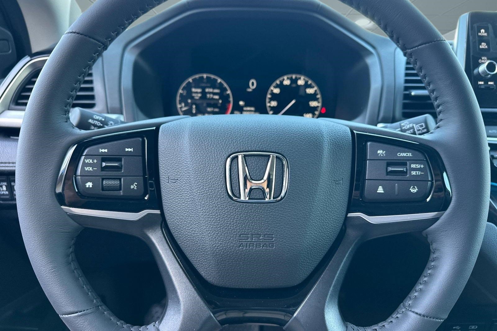 New 2027 Honda Odyssey Touring image 10