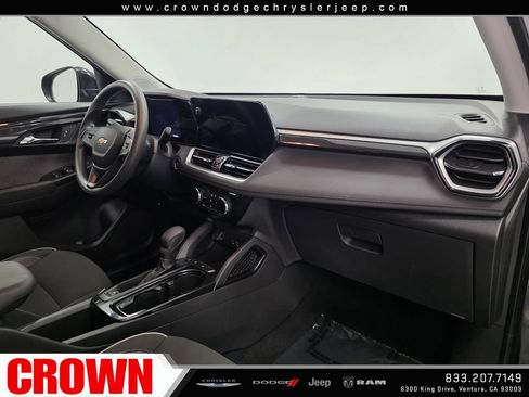 Used 2025 Chevrolet TrailBlazer LT FWD image 13