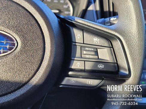 Used 2024 Subaru Crosstrek 2.0i Premium image 8