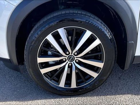 Certified 2024 Nissan Pathfinder Platinum w/ Cargo Package image 34