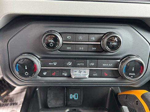 Certified 2022 Ford Bronco Badlands image 29