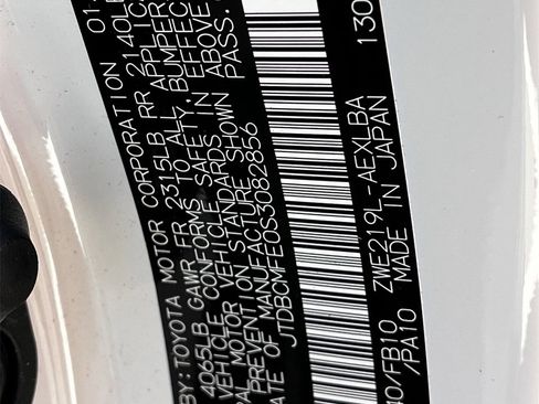 Used 2025 Toyota Corolla LE image 29