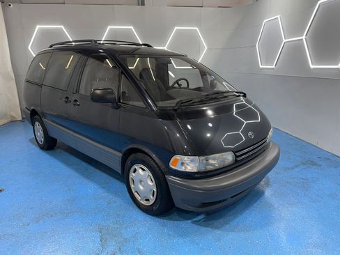 Used 1995 Toyota Previa DX image 55