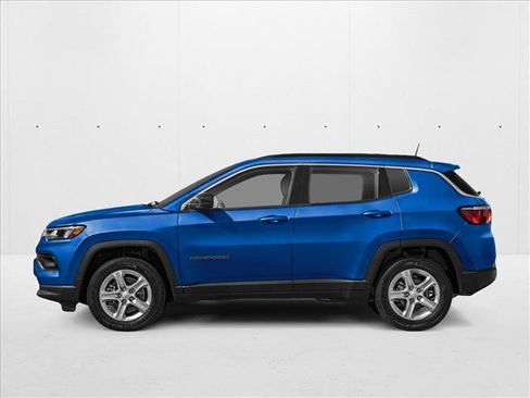 New 2026 Jeep Compass Latitude AWD/4WD image 3