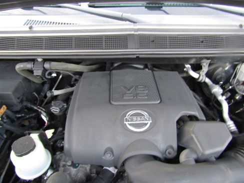 Used 2012 Nissan Titan SV w/ SV Value Truck Pkg image 31