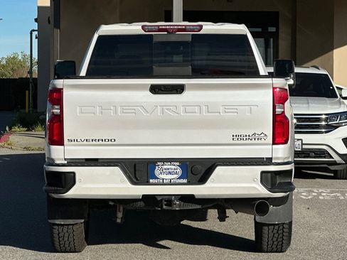 Used 2022 Chevrolet Silverado 2500 High Country w/ Z71 Off-Road Package AWD/4WD image 5