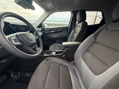 Used 2025 Chevrolet TrailBlazer LT image 24