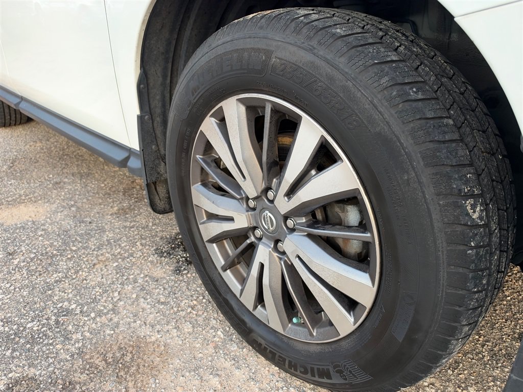 Used 2017 Nissan Pathfinder SL w/ SL Premium Package AWD/4WD image 27