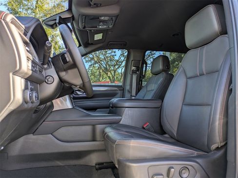 Used 2022 Chevrolet Tahoe RST w/ Luxury Package image 2