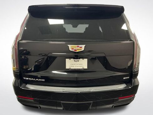 Certified 2025 Cadillac Escalade ESV Sport AWD/4WD image 8