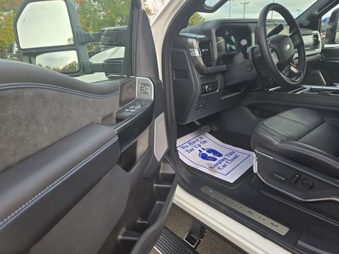 New 2026 Ford F250 Platinum image 6