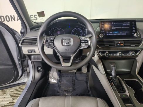 Used 2019 Honda Accord EX image 16
