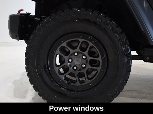 Used 2023 Jeep Wrangler Unlimited Rubicon w/ Xtreme 35 Tire Package AWD/4WD image 11