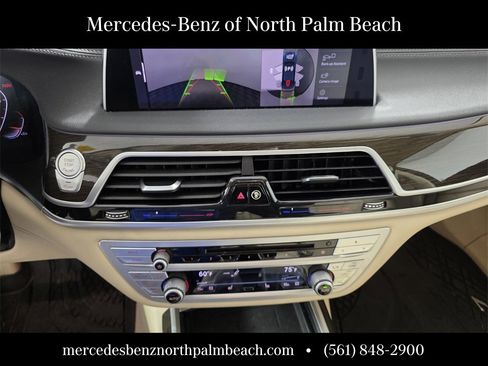 Used 2020 BMW 740i image 17