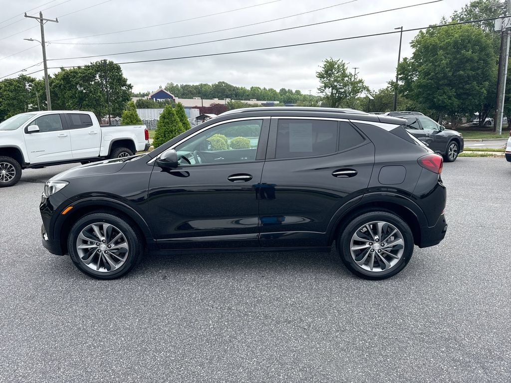 Certified 2023 Buick Encore GX Select w/ Sport Touring Package FWD image 4