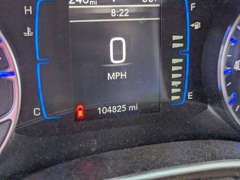 Used 2017 Chrysler Pacifica LX image 10