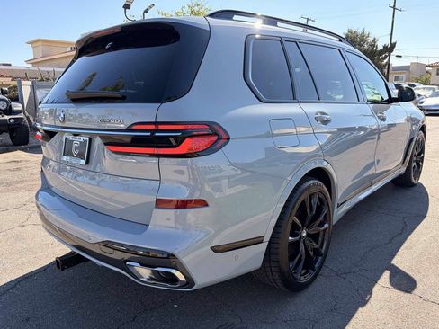 Used 2024 BMW X7 xDrive40i w/ M Sport Package AWD/4WD image 8
