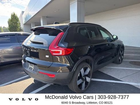 Used 2023 Volvo XC40 Recharge Ultimate w/ Protection Package Premier AWD/4WD image 3
