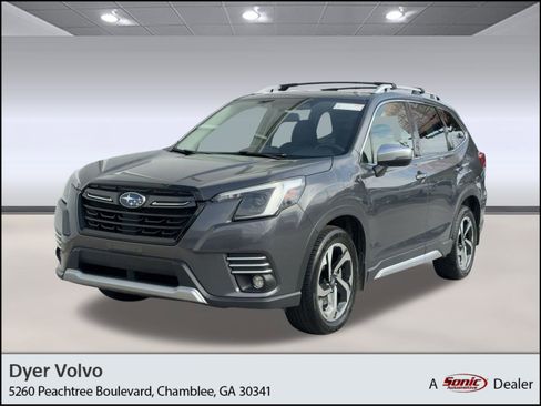 Used 2022 Subaru Forester Touring image 1