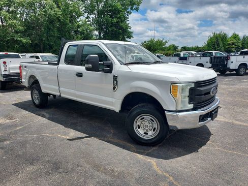Used 2017 Ford F350 XL AWD/4WD image 5
