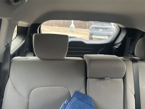 Used 2015 Hyundai Santa Fe GLS image 24