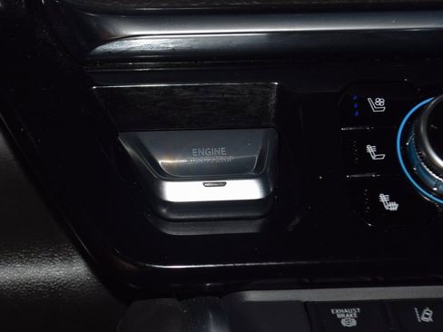 Used 2024 GMC Sierra 3500 Denali w/ Denali Reserve Package image 37