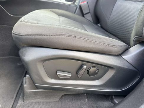 Used 2022 Ford Explorer XLT AWD/4WD image 20