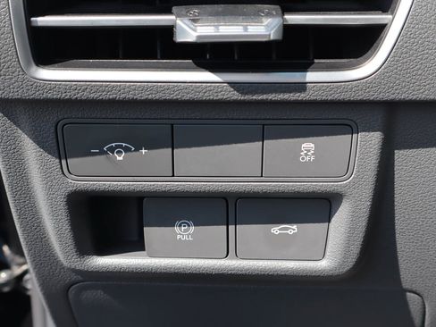Used 2025 Hyundai Sonata SEL FWD image 15