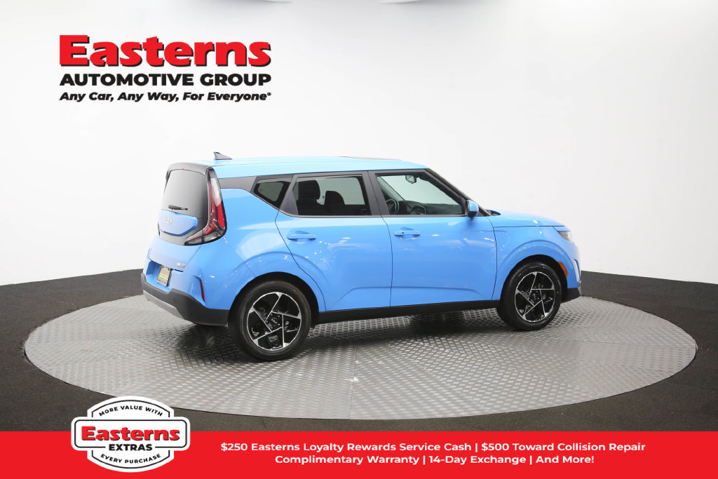 Used 2023 Kia Soul EX FWD image 47