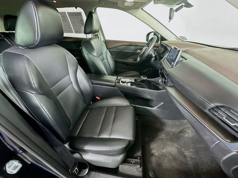 Certified 2023 Nissan Rogue SV w/ SV Premium B Package image 38