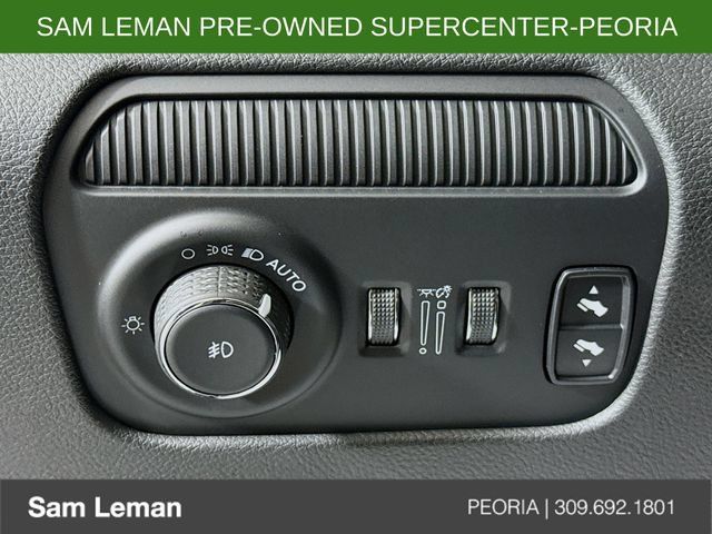 Used 2023 Jeep Wagoneer Series II AWD/4WD image 10