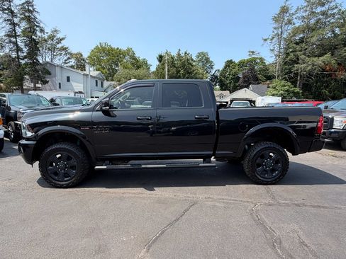 Used 2018 RAM 2500 Big Horn w/ Sport Appearance Group AWD/4WD image 3