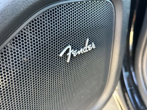 Used 2024 Nissan Frontier SL image 22