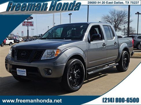 Used 2020 Nissan Frontier SV w/ Midnight Edition Floor Mats image 1