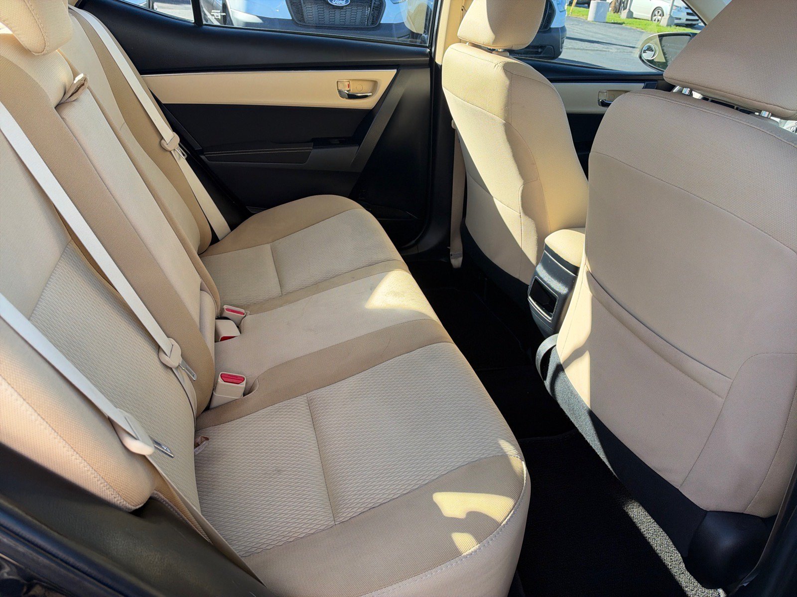 Used 2019 Toyota Corolla LE FWD image 17