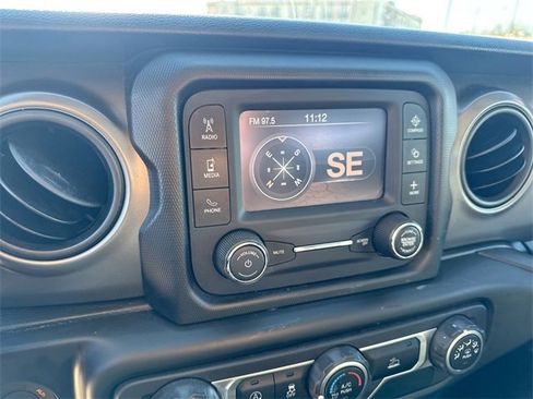 Used 2021 Jeep Wrangler Sport image 24