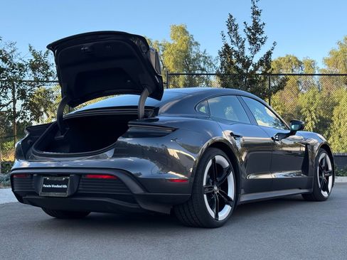 New 2025 Porsche Taycan 4S AWD/4WD image 34