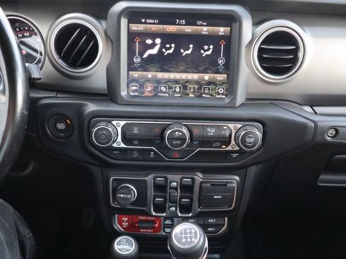 Used 2020 Jeep Gladiator Rubicon AWD/4WD image 10