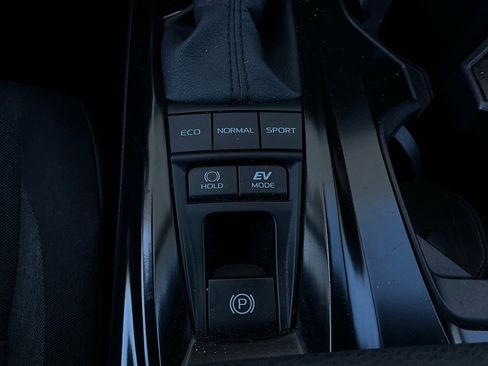 Used 2025 Toyota Camry LE image 22