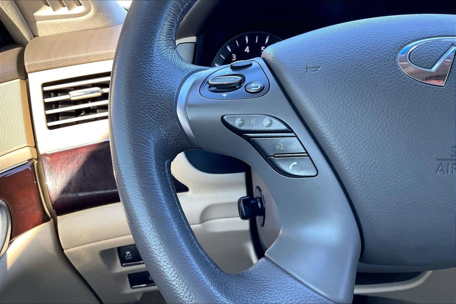Used 2012 INFINITI M37 w/ Premium Pkg RWD image 23