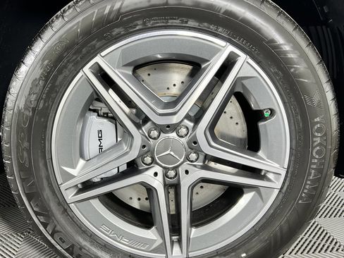 New 2025 Mercedes-Benz GLE 53 AMG 4MATIC image 16