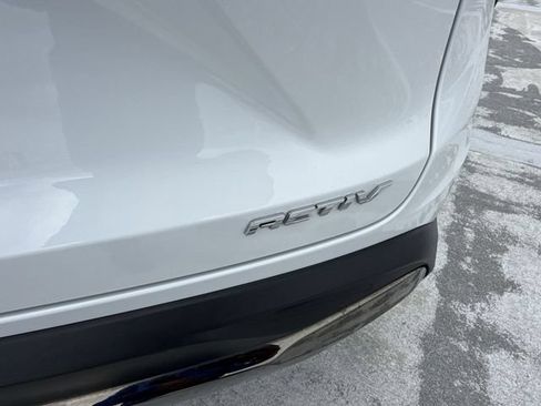 Used 2025 Chevrolet Trax ACTIV w/ Sunroof Package FWD image 25