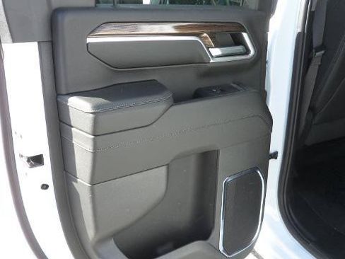 Used 2024 Chevrolet Silverado 2500 LT w/ Convenience Package AWD/4WD image 22