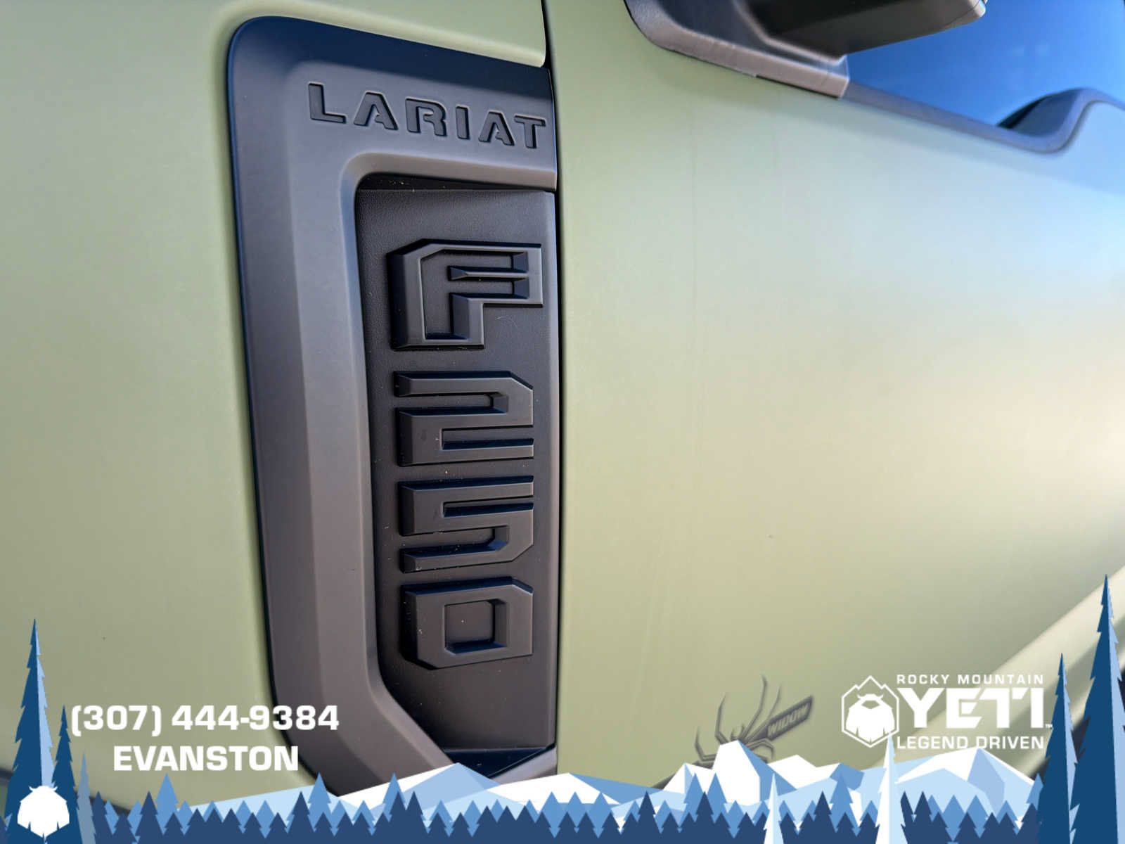 Used 2021 Ford F250 Lariat w/ Lariat Ultimate Package AWD/4WD image 16