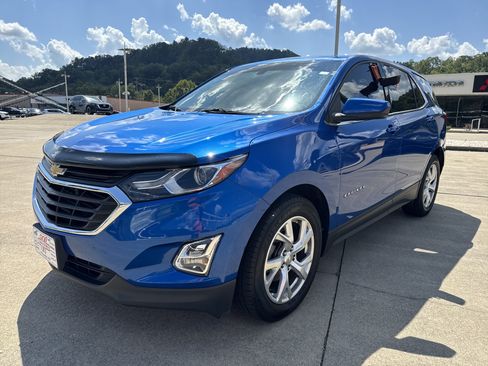 Used 2019 Chevrolet Equinox LT w/ LT Appearance Package FWD image 3