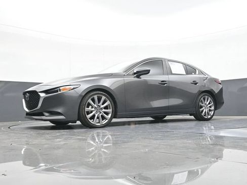 Used 2020 MAZDA MAZDA3 Sedan w/ Select Package FWD image 57