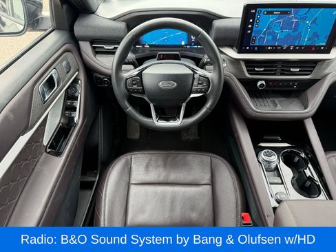 Used 2025 Ford Explorer Platinum w/ LUX Leather Package image 32