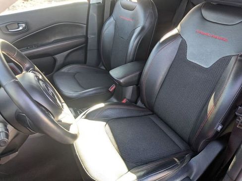 Used 2019 Jeep Compass Trailhawk image 15