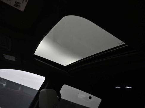 Used 2022 GMC Sierra 1500 SLT w/ SLT Premium Plus Package image 21